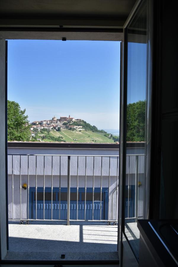 Apartmán A Casa Di Anna La Morra Exteriér fotografie